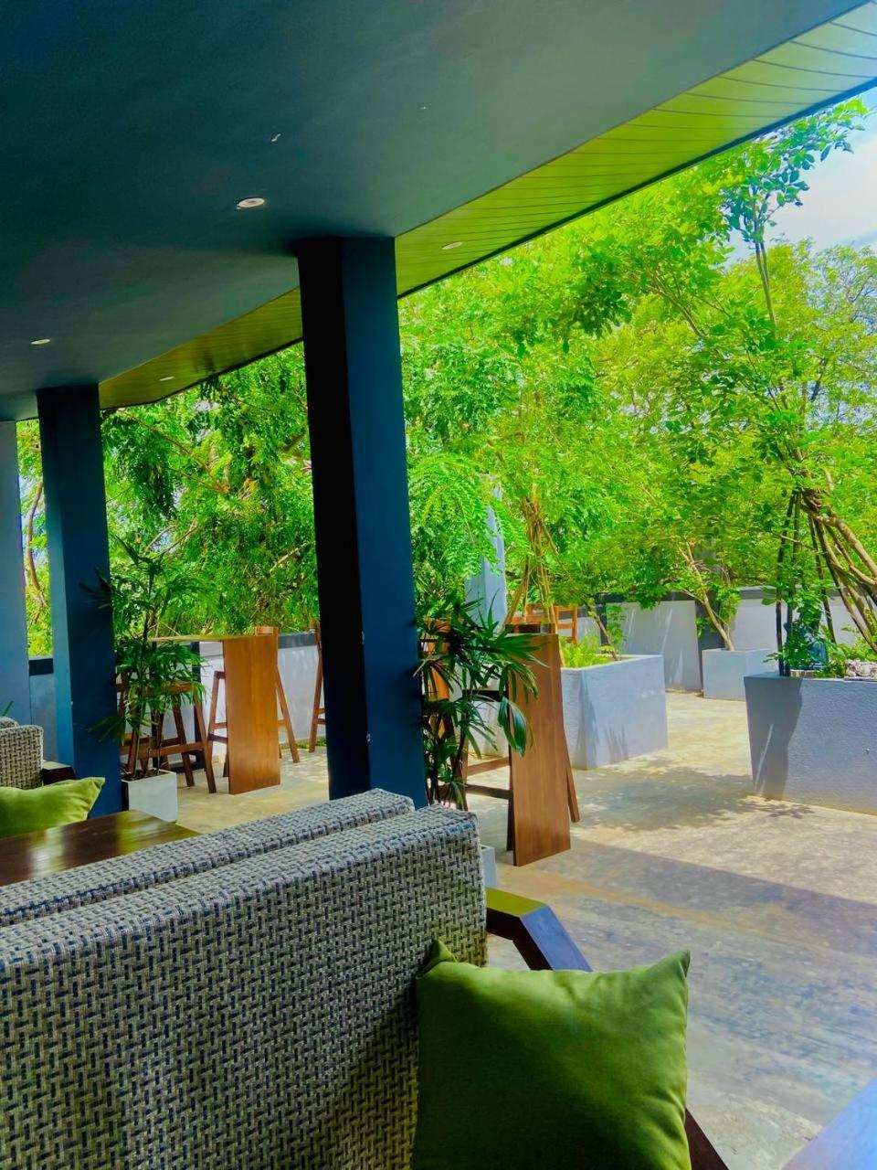 Coffee House Dambulla Hotell Exteriör bild